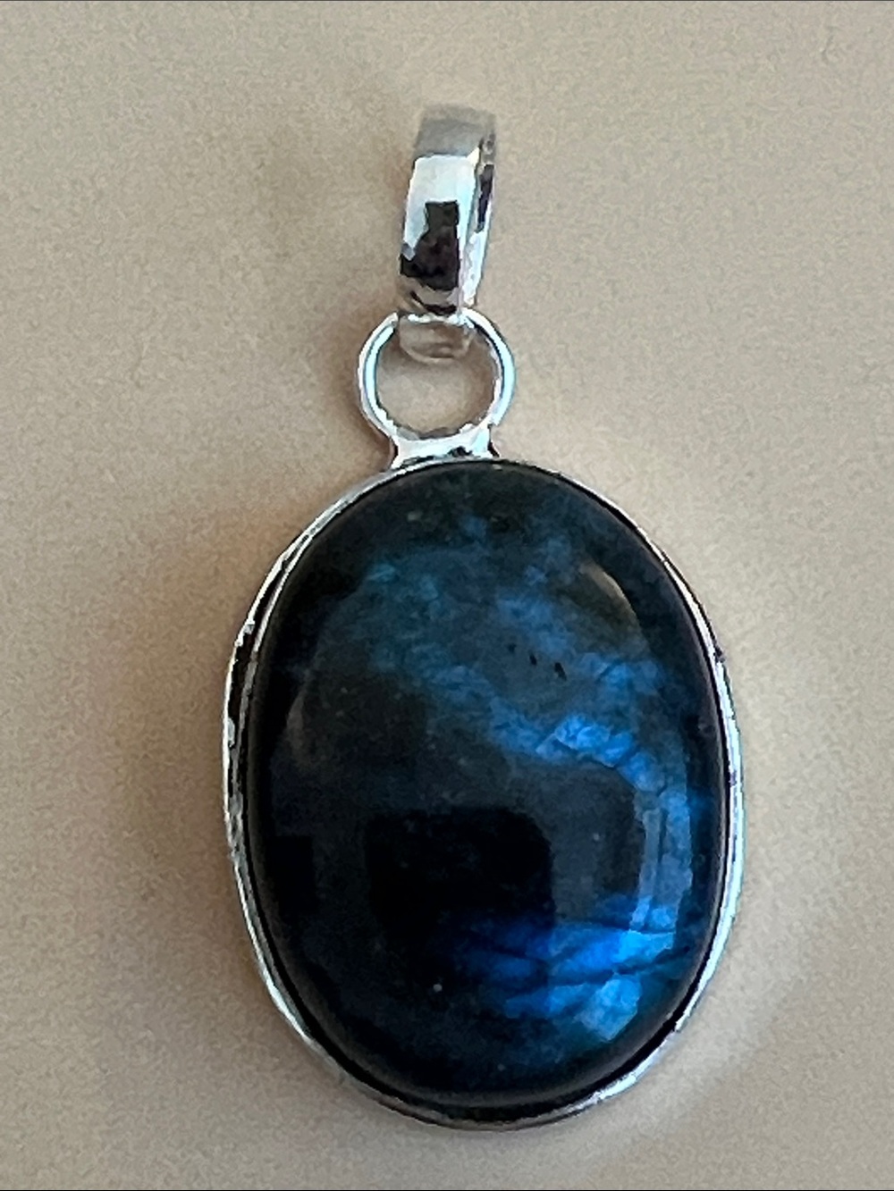 Labradorite Oval Pendant Necklace in Blue-Black